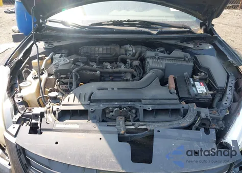 2010 Nissan Altima 2.5 S z USA, uszkodzony, nr VIN 1N4AL2AP1AN441049